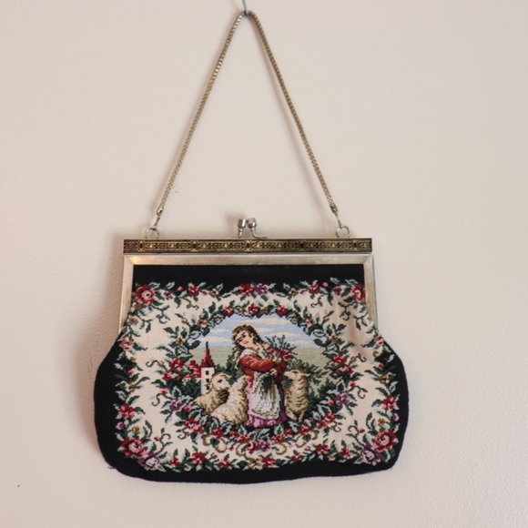 Unknown Handbags - SOLD Vintage Threaded Clutch With Chain